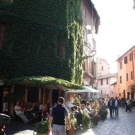 Vatican Trastevere *